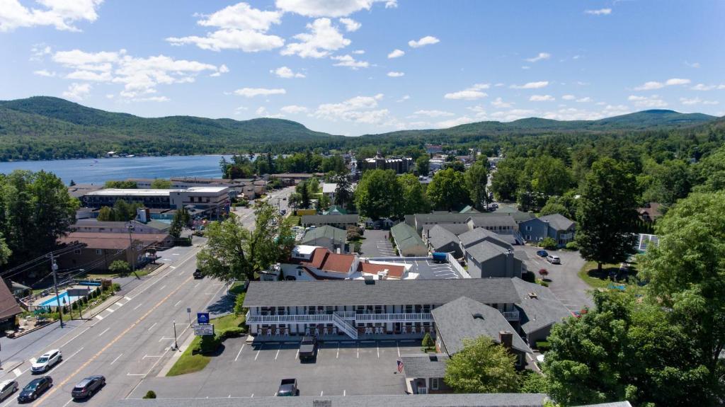 Americas Best Value Inn & Suites Lake George Main image 1